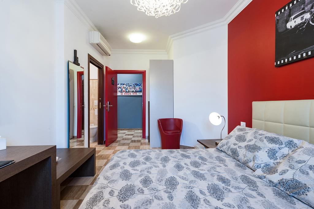 La Dolce Vita Barberini Gasthof Rom